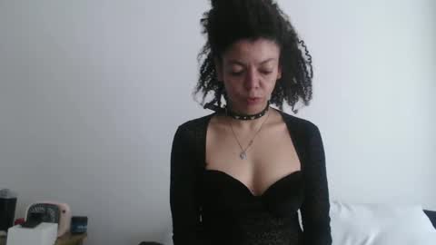 Snapshot of dreamylatina chatting on January 2026 02:33:01 PM DreamyLatina online show from January 2026 02:33:01 PM