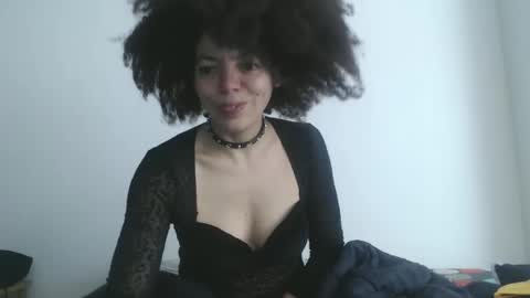 Snapshot of dreamylatina chatting on February 2026 03:09:02 PM DreamyLatina online show from February 2026 03:09:02 PM