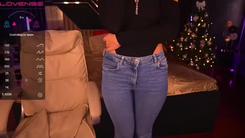 Lina online show from December 2024 07:41:01 AM