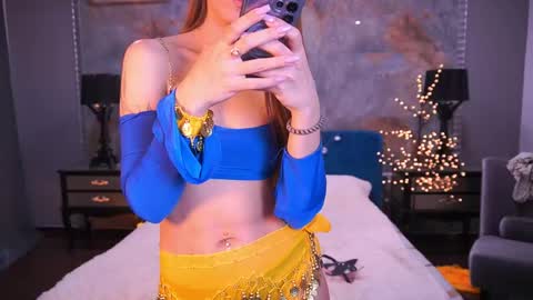 Lina online show from April 2026 08:58:02 PM