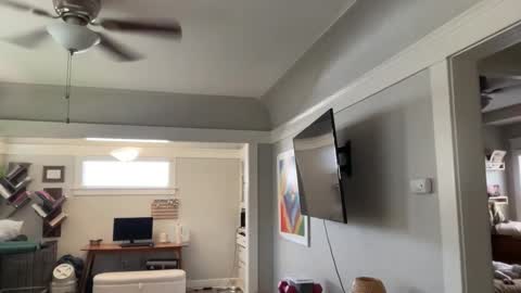 RIRI OR DREAMY online show from April 2026 07:38:02 PM