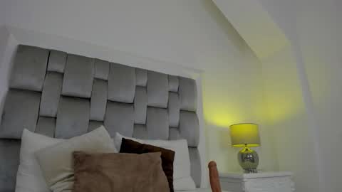 Snapshot of drinklau18 chatting on November 2025 07:37:02 PM drinklau18 online show from November 2025 07:37:02 PM