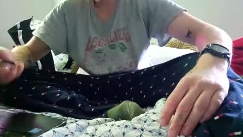 drippiehippie420 online show from April 2026 05:01:02 PM