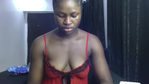 dripping_luna online show from January 2025 08:32:01 PM