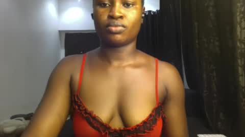 dripping_luna online show from January 2025 12:01:01 AM