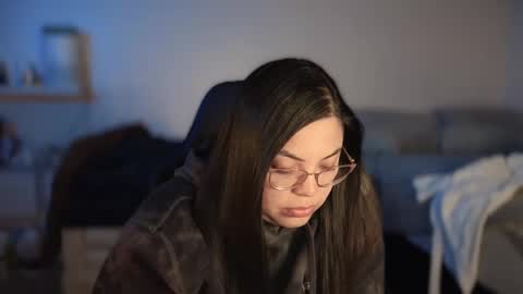 Drizzypeach602 online show from December 2024 08:58:01 AM