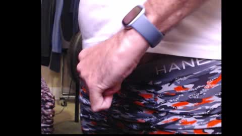 Snapshot of drmbigg chatting on November 2025 10:43:02 AM Hello Hope you enjoy what you see. I love attention in dirty talk and tips thickcock edging precum dirtyTalk C2C online show from November 2025 10:43:02 AM