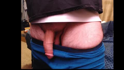 Snapshot of drmbigg chatting on November 2025 12:43:02 AM Hello Hope you enjoy what you see. I love attention in dirty talk and tips thickcock edging precum dirtyTalk C2C online show from November 2025 12:43:02 AM