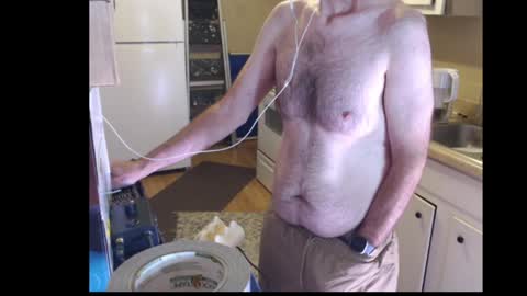 Snapshot of drmbigg chatting on April 2026 07:03:02 PM Hello Hope you enjoy what you see. I love attention in dirty talk and tips thickcock edging precum dirtyTalk C2C online show from April 2026 07:03:02 PM