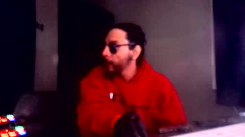 Snapshot of drogoloko233 chatting on November 2025 04:25:02 AM drogo lpkp online show from November 2025 04:25:02 AM