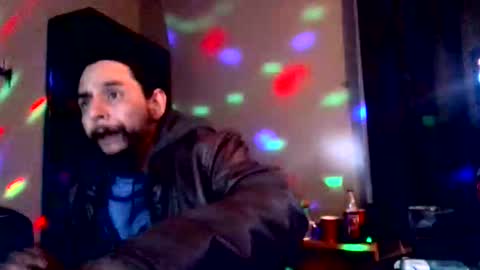 Snapshot of drogoloko233 chatting on December 2025 04:08:02 AM drogo lpkp online show from December 2025 04:08:02 AM