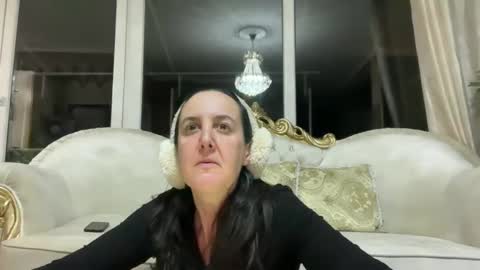 Dr. Resa online show from March 2025 07:38:01 PM