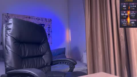 Mistress Lola Slavic witch online show from December 2025 08:45:02 AM