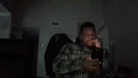 Snapshot of dsmoov_ chatting on December 2025 09:43:01 PM SmoovFanz online show from December 2025 09:43:01 PM