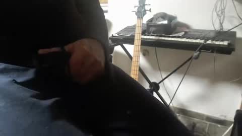 Snapshot of dsteely24 chatting on December 2024 03:58:01 PM Blow4Gold online show from December 2024 03:58:01 PM