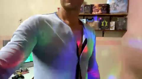 dubuahm online show from September 2025 02:44:02 AM