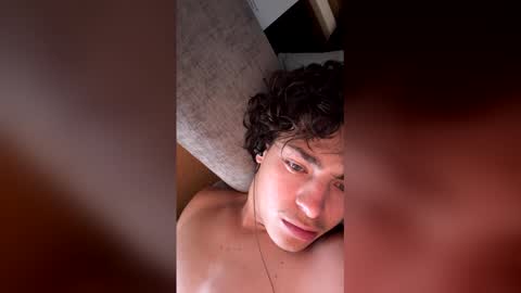 dudeee4 online show from February 2026 10:19:01 PM