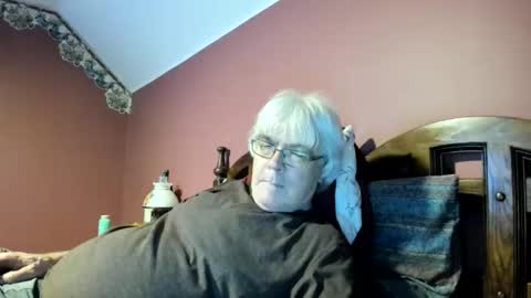 Snapshot of dug38 chatting on June 2026 02:01:01 AM Doug online show from June 2026 02:01:01 AM