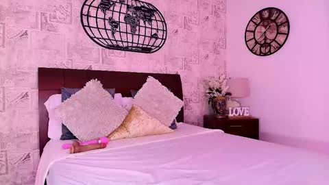 DULCE  online show from February 2026 12:32:01 PM