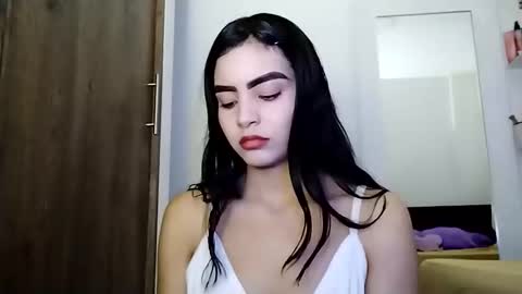 dulce_lucero online show from October 2025 07:34:01 PM