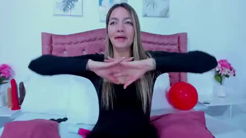 Snapshot of dulceangelita chatting on January 2025 04:07:01 PM Dulce online show from January 2025 04:07:01 PM