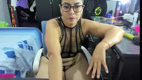 Snapshot of dulcemilf_ chatting on January 2025 11:55:01 PM Dulce online show from January 2025 11:55:01 PM