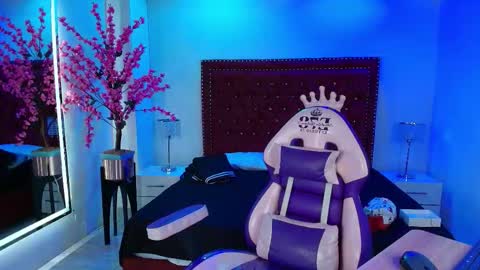 dulcinea_grayy online show from January 2026 11:41:02 PM