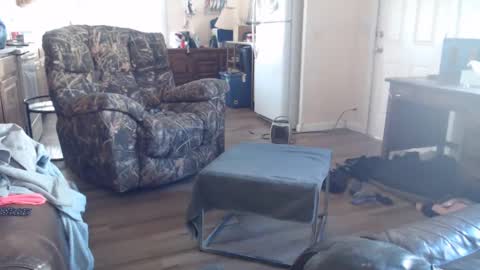 Snapshot of dumbgirl5150 chatting on December 2024 09:35:01 PM dumbgirl5150 online show from December 2024 09:35:01 PM