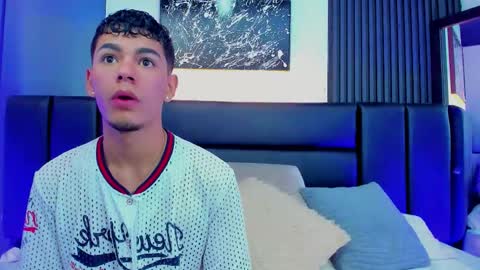 Thomas and Noah online show from November 2025 03:18:02 AM