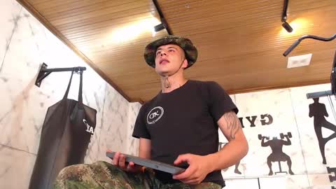 Dustin Sonne online show from January 2025 04:31:02 AM