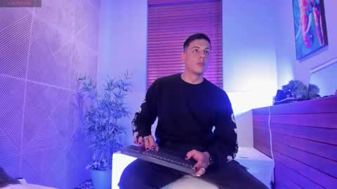 Dustin Sonne online show from December 2025 03:36:01 AM