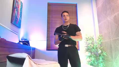 Dustin Sonne online show from April 2026 04:06:02 AM