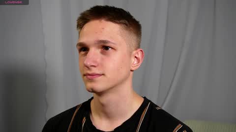 Dustyn online show from January 2025 05:10:01 PM