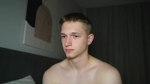 Dustyn online show from January 2025 01:05:01 PM