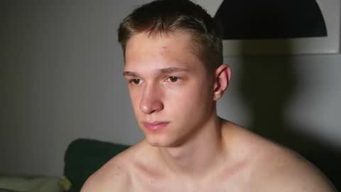 Dustyn online show from January 2025 08:40:02 AM