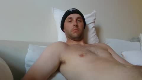 Snapshot of dustyroy09 chatting on December 2024 05:37:02 AM dustyroy09 online show from December 2024 05:37:02 AM