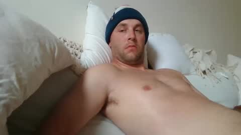 Snapshot of dustyroy09 chatting on October 2025 12:52:02 AM dustyroy09 online show from October 2025 12:52:02 AM