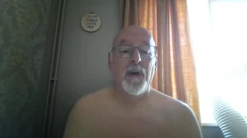 Snapshot of dutchunclejohn chatting on June 2026 08:35:01 AM DutchUncleJohn online show from June 2026 08:35:01 AM