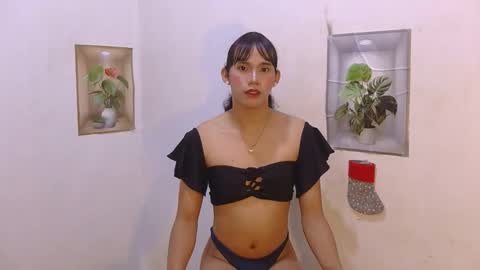 dy_namite online show from April 2026 06:05:01 PM