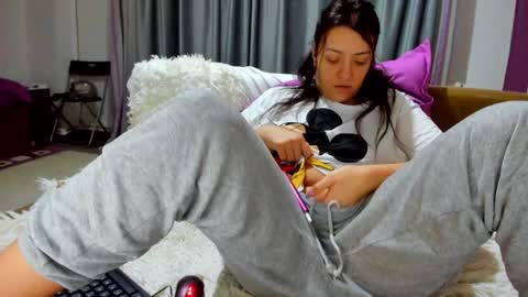 dayana online show from February 2025 04:48:02 AM