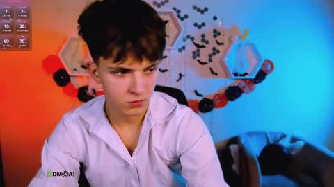 dylan_bold online show from November 2025 07:49:02 PM