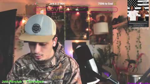 Snapshot of dylandaniel69 chatting on March 2025 02:12:02 PM Dylan Daniel 7.8 online show from March 2025 02:12:02 PM