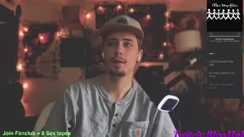 Snapshot of dylandaniel69 chatting on March 2025 05:50:02 PM Dylan Daniel 7.8 online show from March 2025 05:50:02 PM