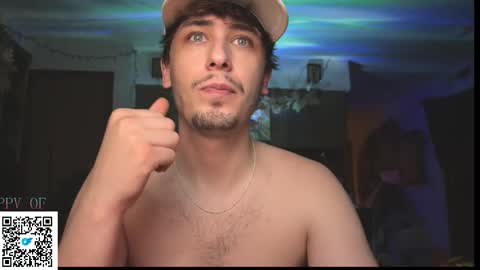 Snapshot of dylandaniel69 chatting on November 2025 09:09:01 AM Dylan Daniel 7.8 online show from November 2025 09:09:01 AM