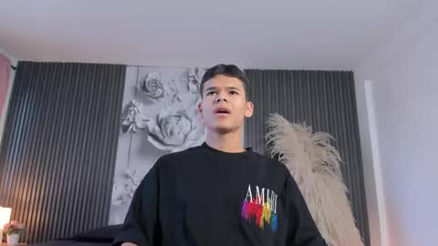 dylanroyce_ online show from March 2026 12:52:02 PM