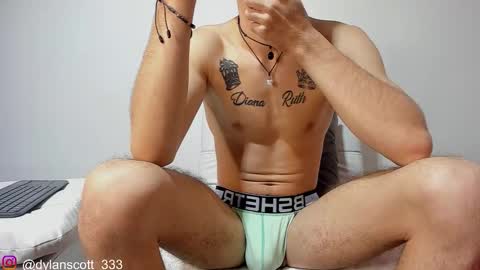 dylanscott_106 online show from September 2025 06:00:01 PM