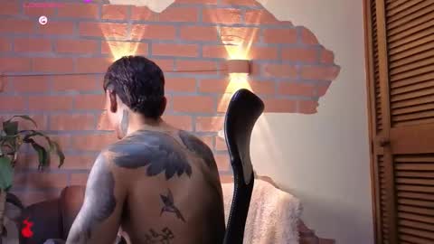 Snapshot of dylanstonne1 chatting on November 2025 10:03:02 PM D Y L A N online show from November 2025 10:03:02 PM