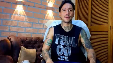 D Y L A N online show from February 2026 02:21:01 AM