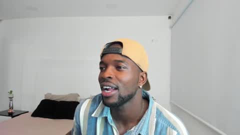 Dylan Taylor online show from March 2025 03:33:01 AM