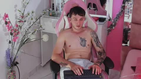 ---DYLAN--- online show from December 2025 03:12:03 AM